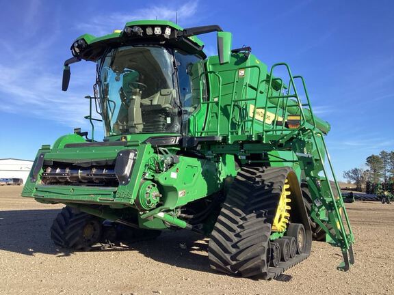 2024 John Deere X9 1100 Combine