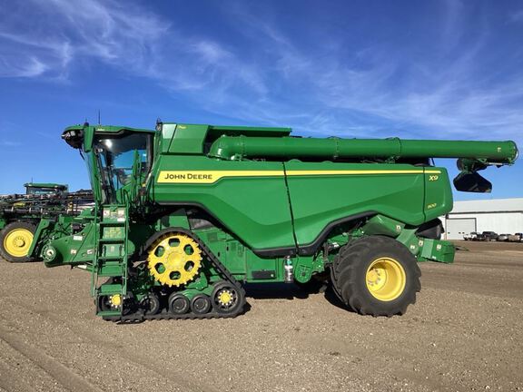 2024 John Deere X9 1100 Combine