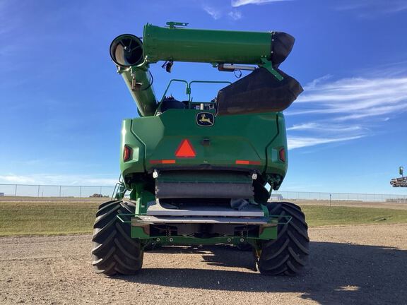 2024 John Deere X9 1100 Combine