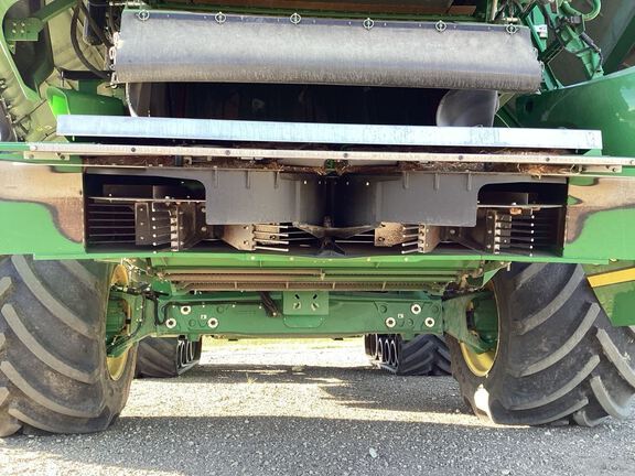 2024 John Deere X9 1100 Combine