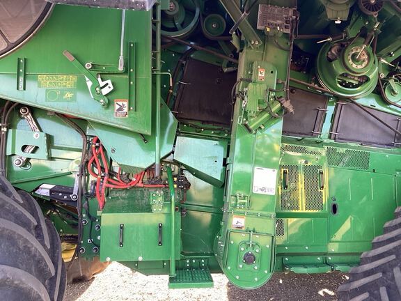 2024 John Deere X9 1100 Combine