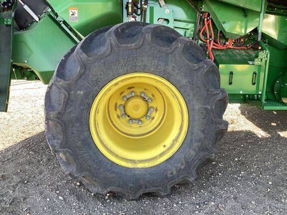 2024 John Deere X9 1100 Combine