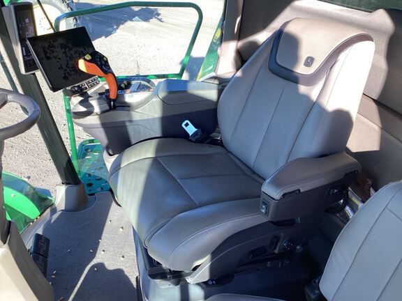 2024 John Deere X9 1100 Combine