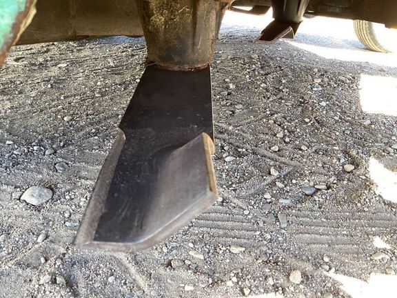 2023 John Deere Z970R Mower/Zero Turn