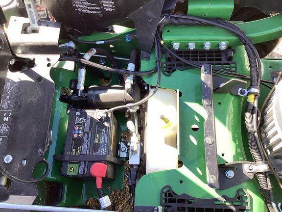 2023 John Deere Z970R Mower/Zero Turn
