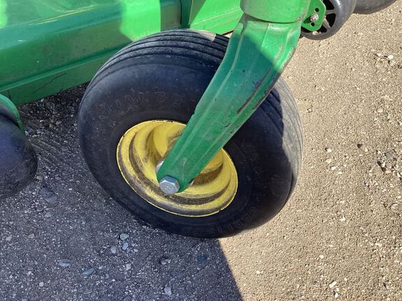 2023 John Deere Z970R Mower/Zero Turn