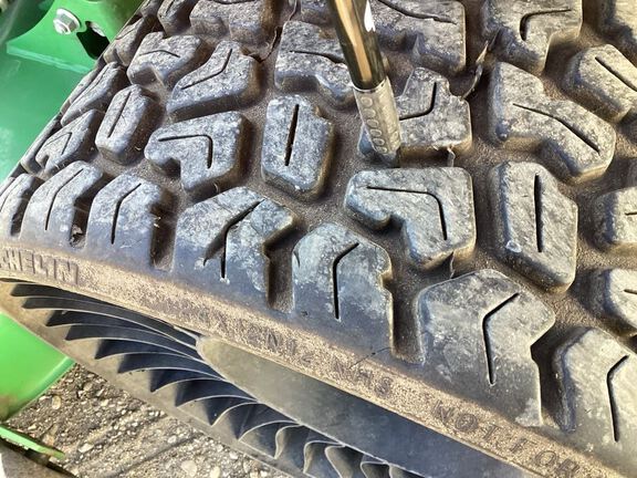 2023 John Deere Z970R Mower/Zero Turn