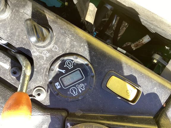 2023 John Deere Z970R Mower/Zero Turn