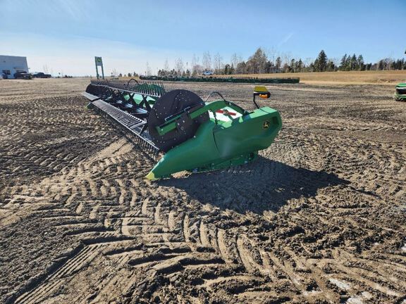 2024 John Deere RD40F Header Combine