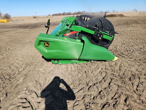 2024 John Deere RD40F Header Combine
