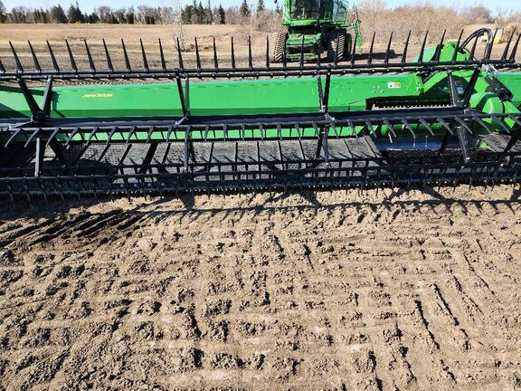 2024 John Deere RD40F Header Combine