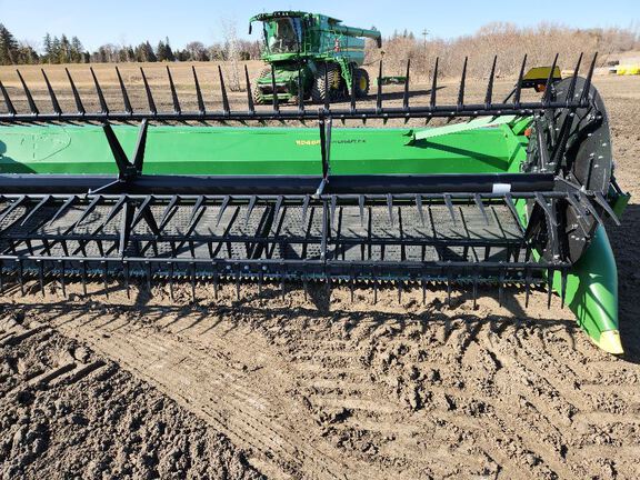 2024 John Deere RD40F Header Combine