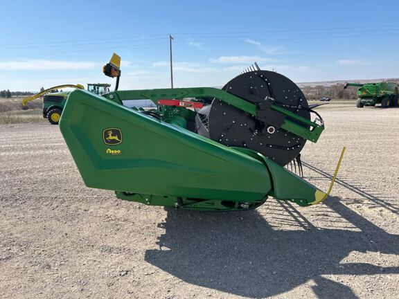 2024 John Deere HD40F Header Combine