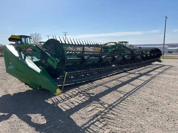 2024 John Deere HD40F Header Combine