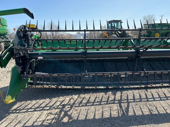 2024 John Deere HD40F Header Combine