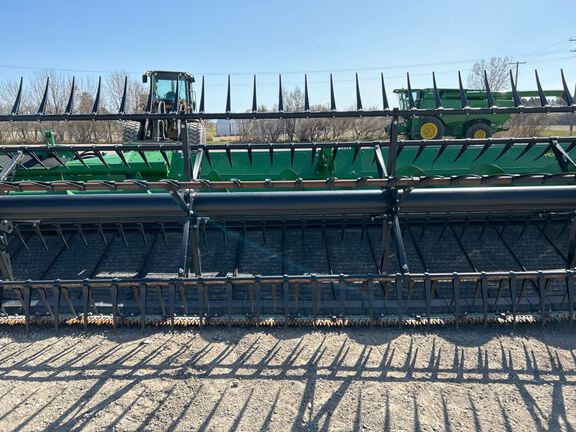 2024 John Deere HD40F Header Combine