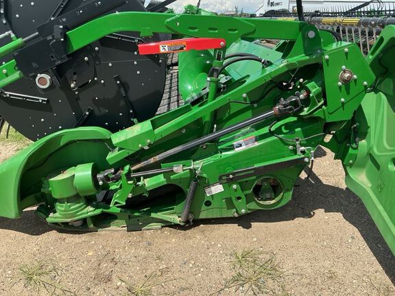 2024 John Deere HD40F Header Combine