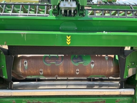 2024 John Deere HD40F Header Combine
