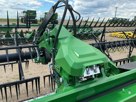 2024 John Deere HD40F Header Combine