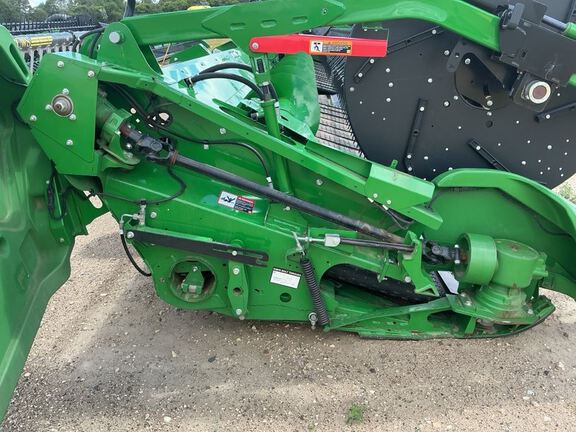 2024 John Deere HD40F Header Combine
