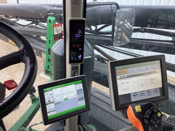 2024 John Deere 612R Sprayer/High Clearance