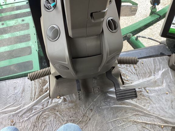 2024 John Deere 612R Sprayer/High Clearance