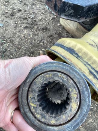 2009 J&M 1326-22S Grain Cart