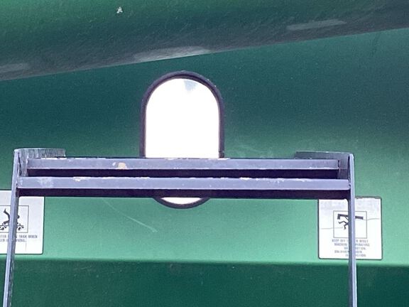 2009 J&M 1326-22S Grain Cart