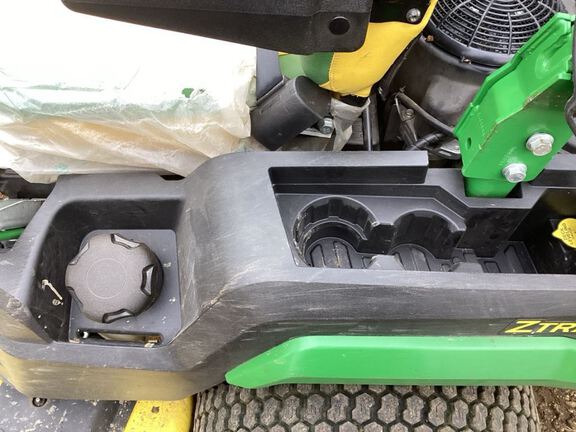 2022 John Deere Z530R Mower/Zero Turn