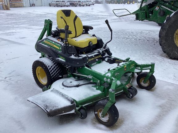 2022 John Deere Z970R Mower/Zero Turn