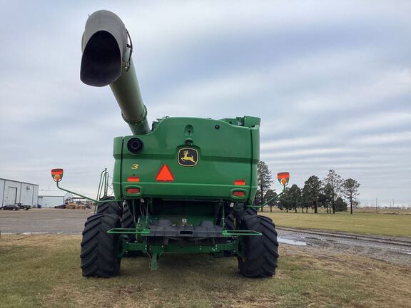 2024 John Deere S780 Combine