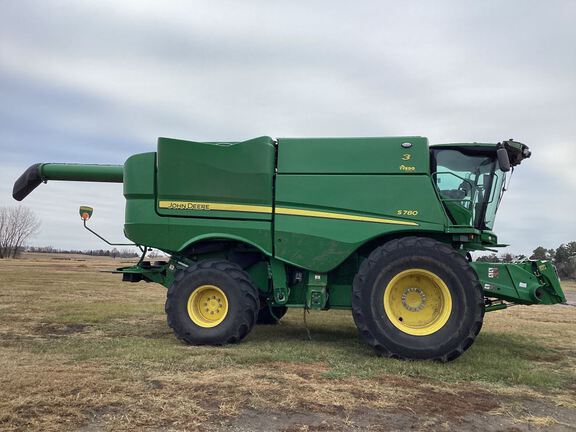 2024 John Deere S780 Combine