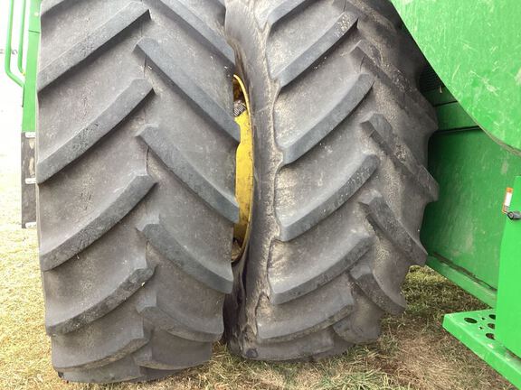 2024 John Deere S780 Combine