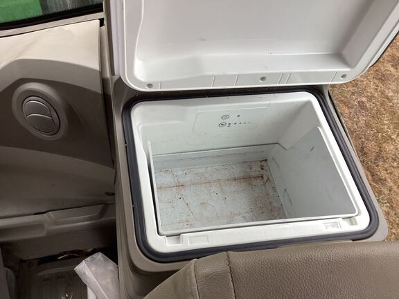 2023 John Deere 9RX 640 Tractor Rubber Track