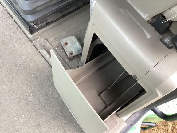 2023 John Deere 9RX 640 Tractor Rubber Track