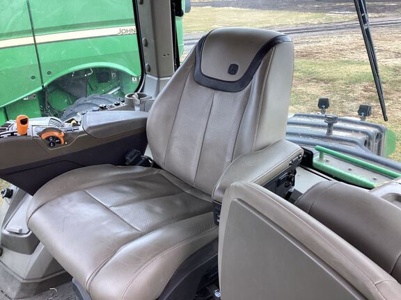 2023 John Deere 9RX 640 Tractor Rubber Track