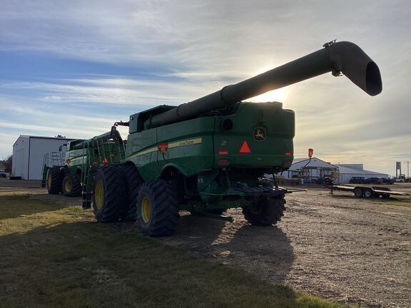 2024 John Deere S780 Combine