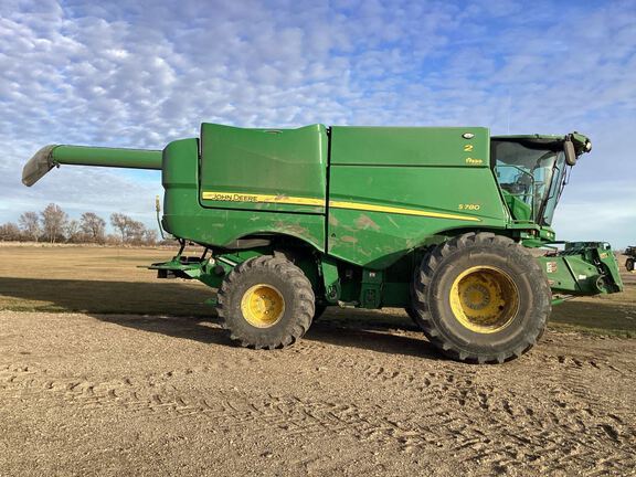 2024 John Deere S780 Combine