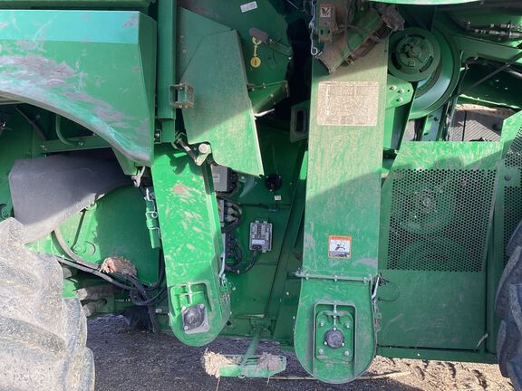 2024 John Deere S780 Combine