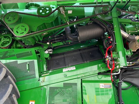 2024 John Deere S780 Combine