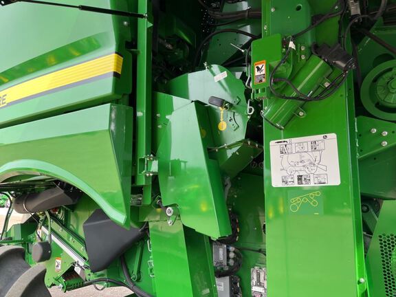 2024 John Deere S780 Combine