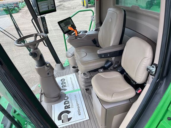 2024 John Deere S780 Combine