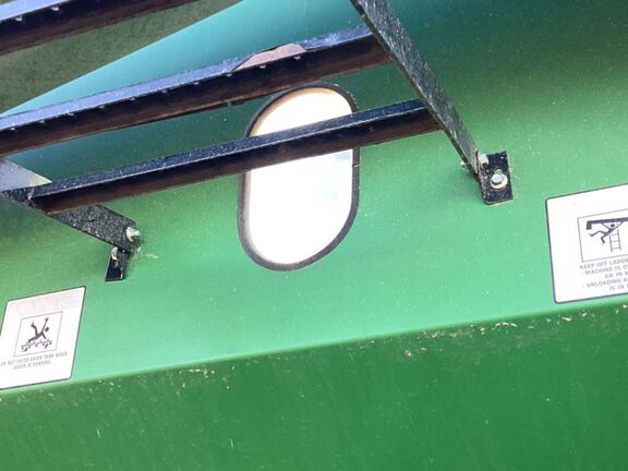 2008 J&M 1326-22S Grain Cart