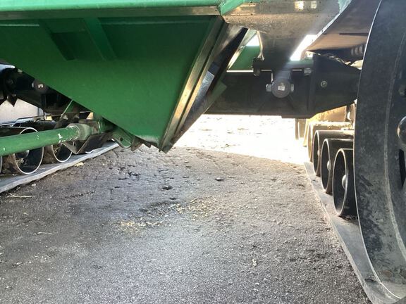 2008 J&M 1326-22S Grain Cart