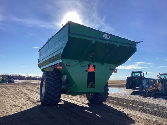 2008 J&M 1050 Grain Cart