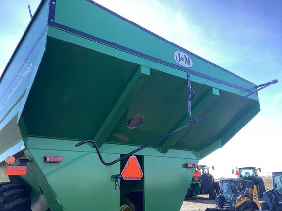 2008 J&M 1050 Grain Cart