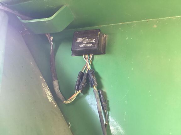 2008 J&M 1050 Grain Cart