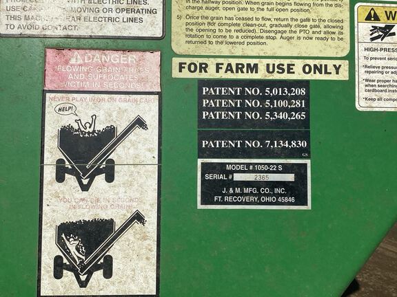 2008 J&M 1050 Grain Cart