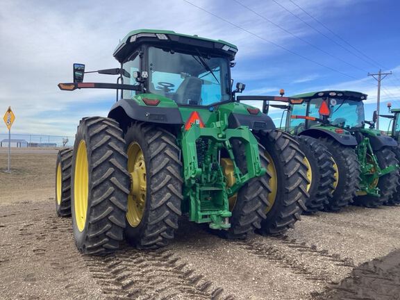 2022 John Deere 8R 370 Tractor