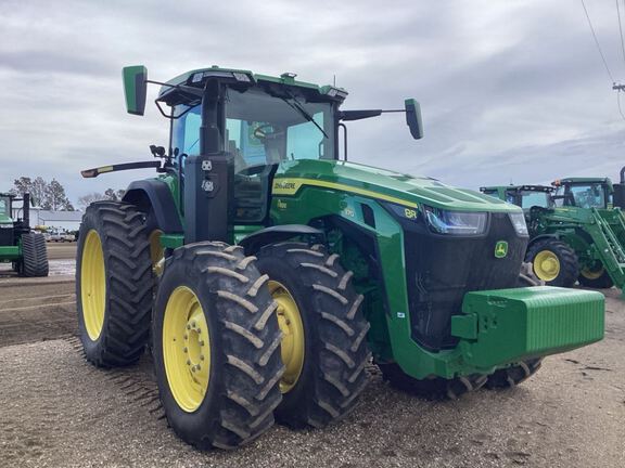 2022 John Deere 8R 370 Tractor